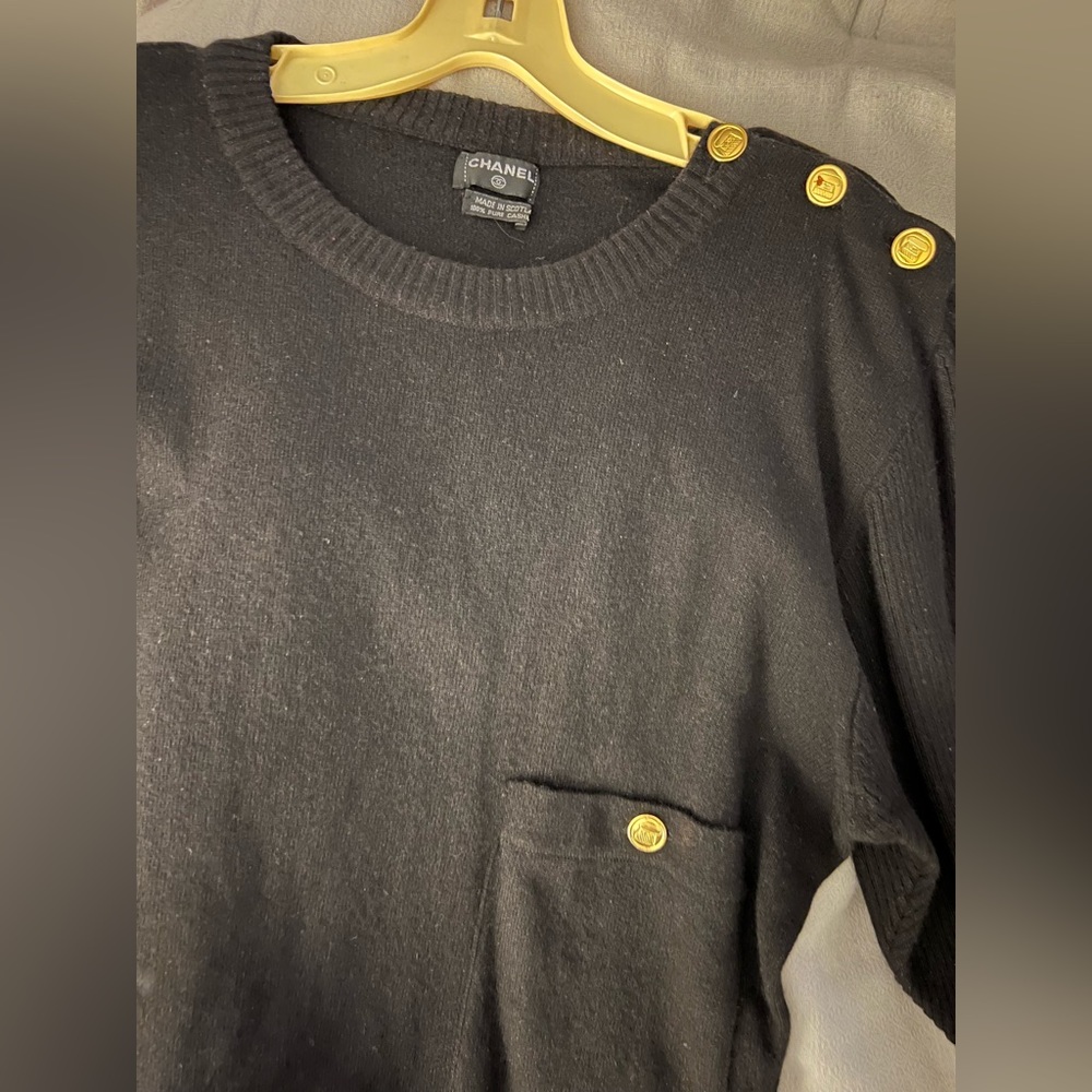 Chanel cashmere sweater